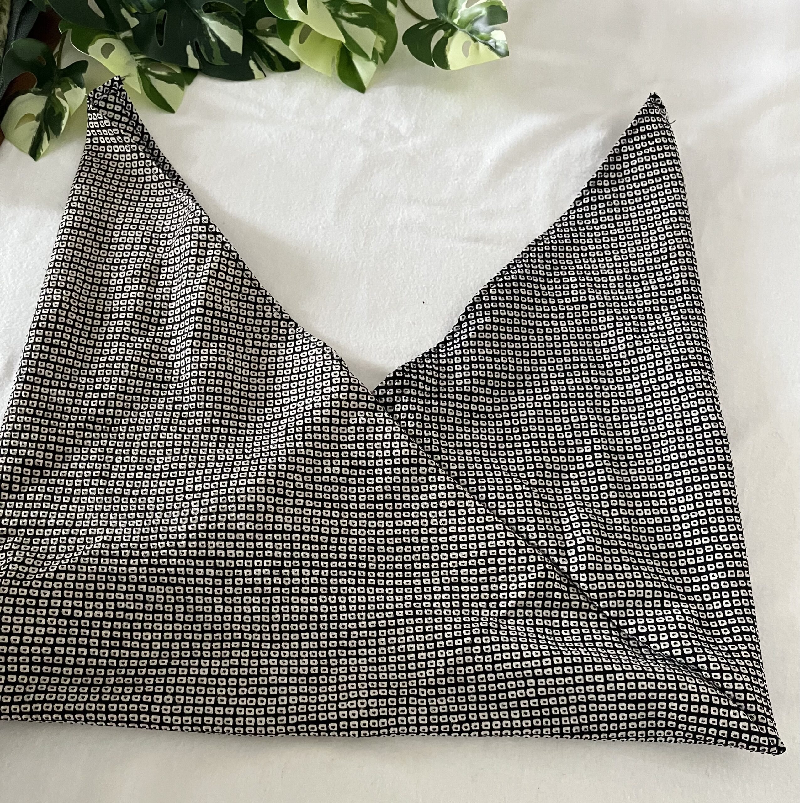 Azuma Bukuro (あずま袋): A Traditional Japanese Eco-Bag for Modern Living